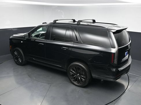 Used 2025 Cadillac Escalade Sport w/ LPO, ONYX Package AWD/4WD image 14