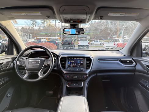 Used 2023 GMC Acadia AT4 w/ Preferred Package image 13