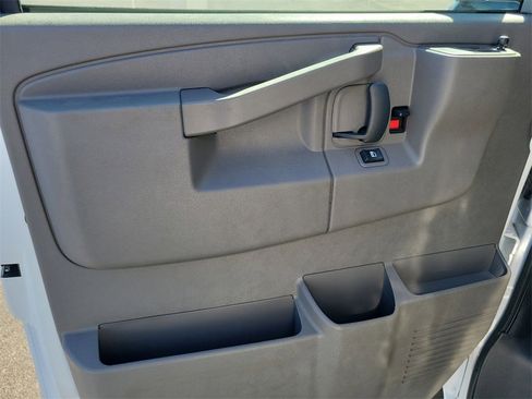 New 2025 Chevrolet Express 3500 w/ Power Convenience Package image 20