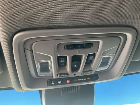 Used 2024 Chevrolet Silverado 1500 LT Trail Boss w/ Convenience Package II image 20