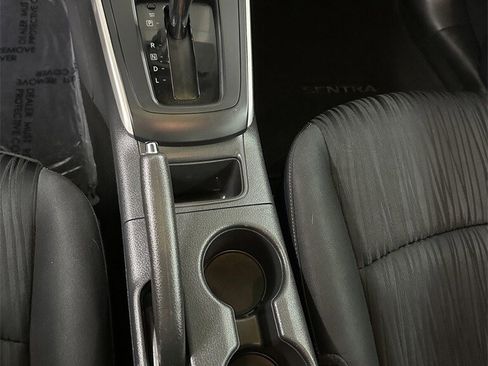 Used 2019 Nissan Sentra SV image 17