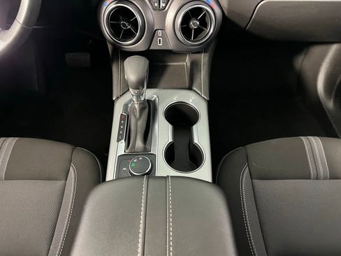 Used 2025 Chevrolet Blazer LT image 17