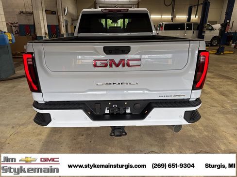 New 2026 GMC Sierra 3500 Denali w/ Denali Reserve Package image 5
