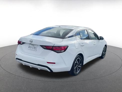 Used 2025 Nissan Sentra SV image 14