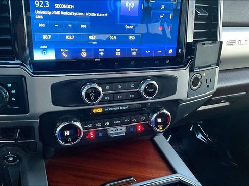 Used 2022 Ford F350 King Ranch w/ King Ranch Ultimate Package image 32