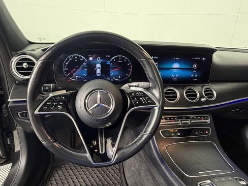Used 2022 Mercedes-Benz E 350 4MATIC Sedan image 12