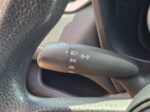 Used 2023 Toyota RAV4 LE AWD/4WD image 43
