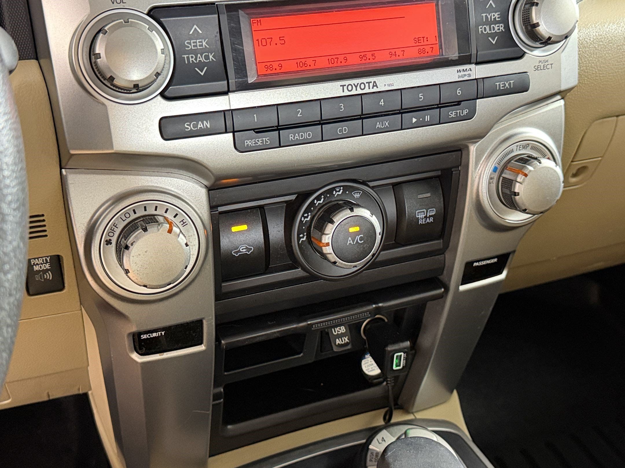 Used 2013 Toyota 4Runner SR5 w/ Convenience Pkg AWD/4WD image 18