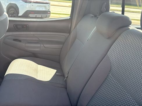 Used 2014 Toyota Tacoma PreRunner w/ SR5 Package RWD image 20