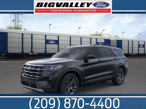 New 2026 Ford Explorer Active w/ Active Comfort Package AWD/4WD image 1
