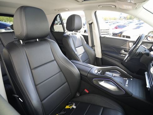 Used 2020 Mercedes-Benz GLE 450 4MATIC image 26