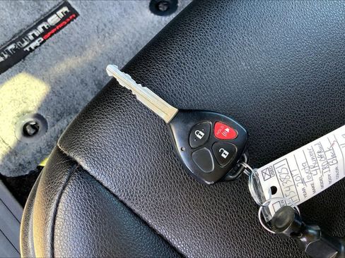 Used 2017 Toyota 4Runner TRD Off-Road Premium image 15