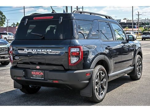 Used 2023 Ford Bronco Sport Outer Banks w/ Tech Package AWD/4WD image 10