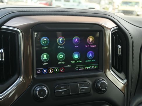 Used 2020 Chevrolet Silverado 1500 High Country w/ Technology Package image 8