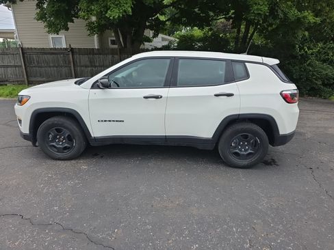 Used 2021 Jeep Compass Sport FWD image 8