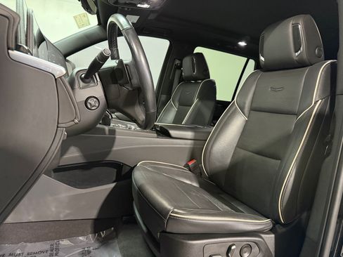Certified 2023 Cadillac Escalade Sport w/ Touring Package AWD/4WD image 4