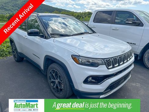 Used 2024 Jeep Compass Limited AWD/4WD image 1