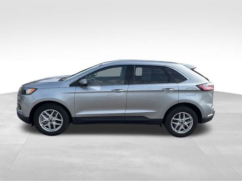 Used 2022 Ford Edge SEL w/ Convenience Package image 2