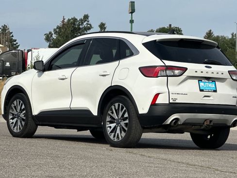 Used 2020 Ford Escape Titanium AWD/4WD image 6