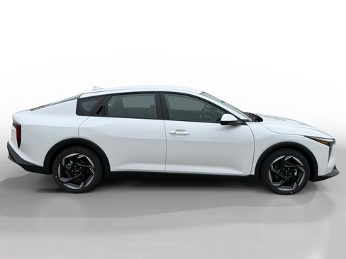 New 2025 Kia K4 EX image 6