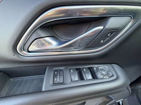 Used 2021 Chevrolet Tahoe High Country AWD/4WD image 19
