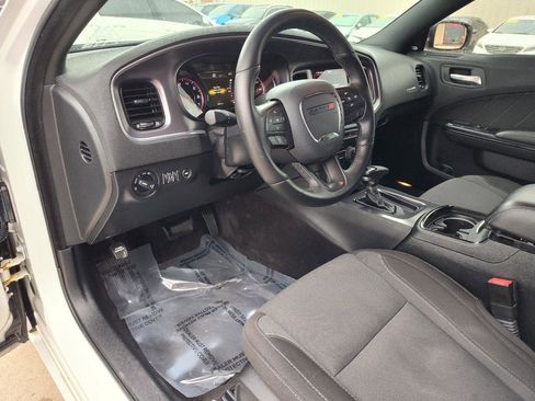 Used 2017 Dodge Charger SXT w/ Blacktop Package RWD image 14