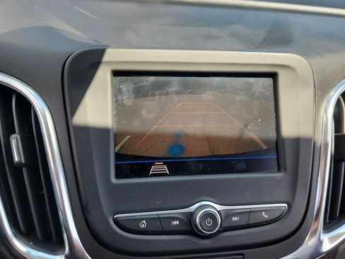 Used 2021 Chevrolet Equinox LT FWD image 22