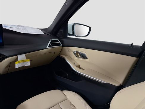 New 2026 BMW 330i xDrive Sedan w/ Premium Package image 26