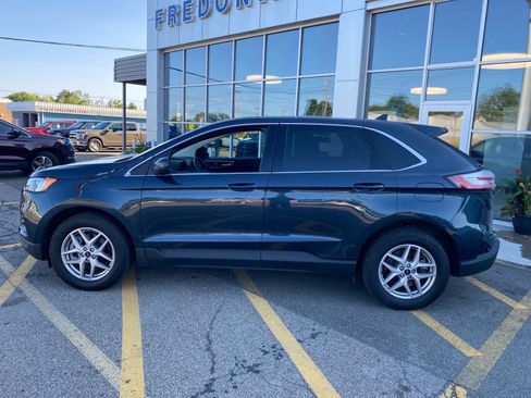 Used 2024 Ford Edge SEL w/ Convenience Package AWD/4WD image 3