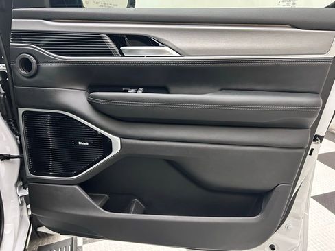 New 2026 Jeep Grand Wagoneer Limited image 18