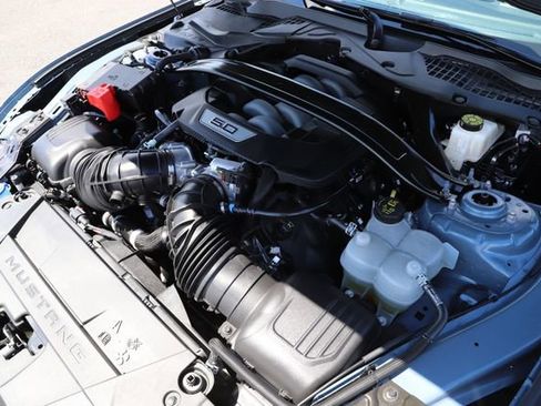 Used 2025 Ford Mustang GT w/ GT Performance Package RWD image 5