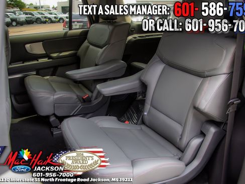 New 2025 Ford Expedition Active image 39