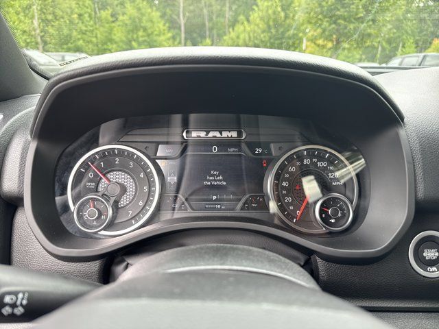 New 2026 RAM 1500 Express AWD/4WD image 26