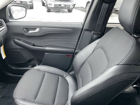 New 2026 Ford Escape SE image 23