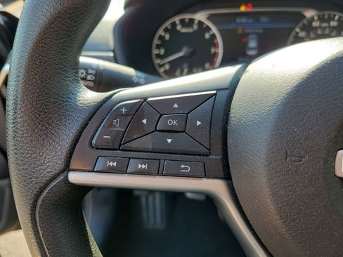 Used 2024 Nissan Altima 2.5 SV FWD image 27