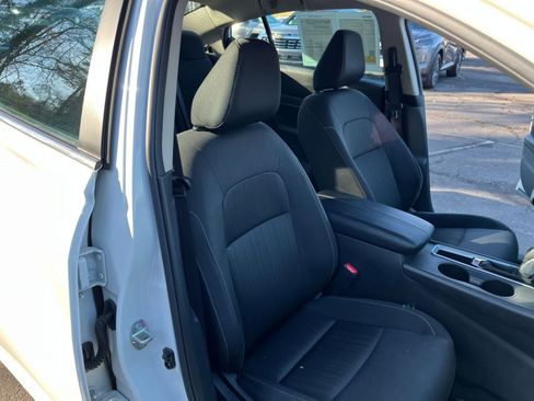 Used 2025 Nissan Altima 2.5 SV image 36