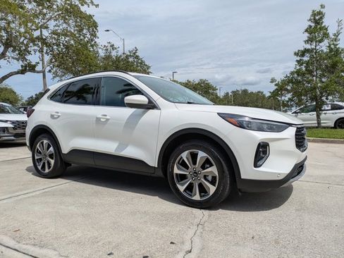 Certified 2023 Ford Escape Platinum image 2