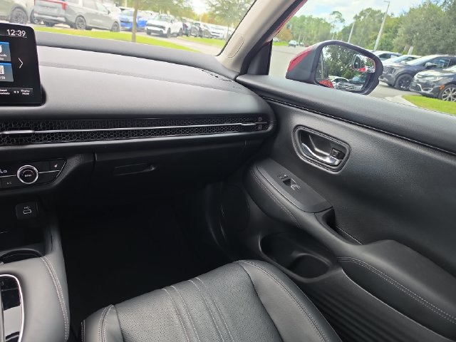 Used 2024 Honda HR-V EX-L image 9