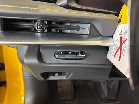 New 2026 Chevrolet Corvette Stingray w/ Z51 Performance Package image 20