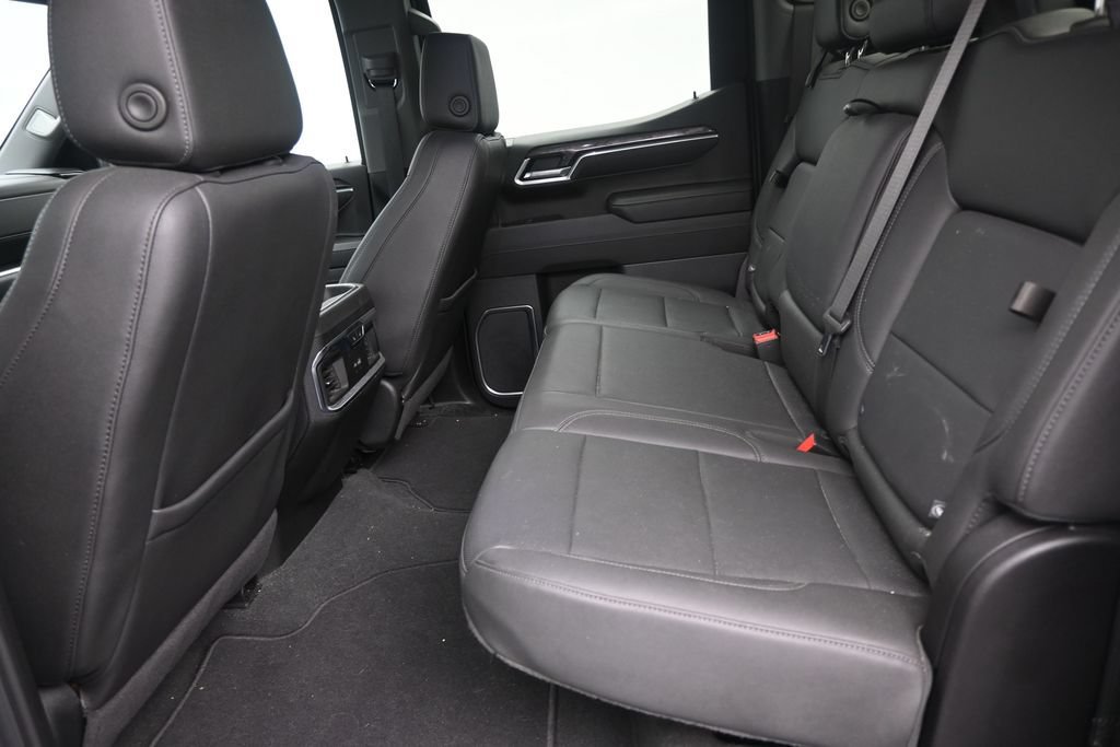 Used 2025 Chevrolet Silverado 1500 LTZ w/ Technology Package RWD image 14