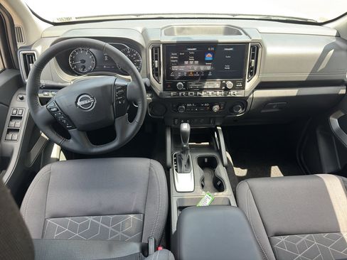 New 2026 Nissan Frontier SV w/ SV Convenience Package RWD image 12