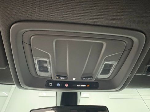 Used 2022 Chevrolet Silverado 1500 RST image 31