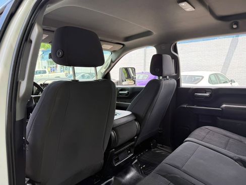 Used 2021 Chevrolet Silverado 2500 W/T AWD/4WD image 34