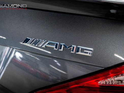 Used 2015 Mercedes-Benz SL 63 AMG image 6