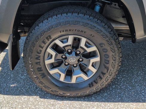 Used 2023 Toyota Tacoma TRD Off-Road AWD/4WD image 28