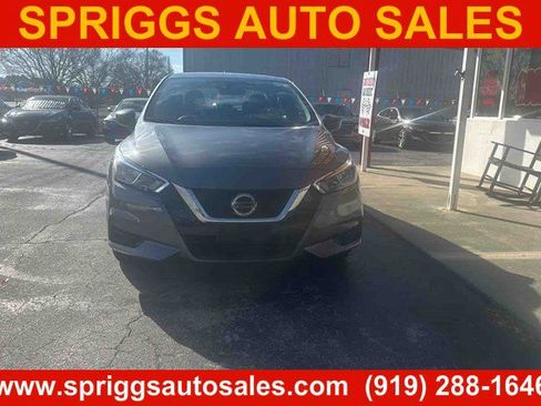 Used 2022 Nissan Versa S FWD image 2