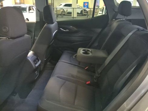 Used 2024 GMC Terrain SLE FWD image 13