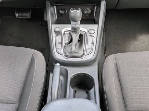 Used 2023 Hyundai Kona SEL FWD image 18