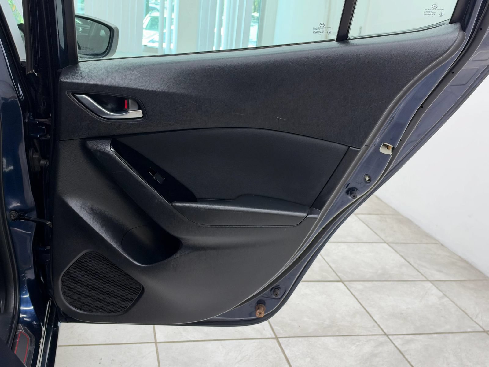 Used 2017 MAZDA MAZDA3 Sport FWD image 21
