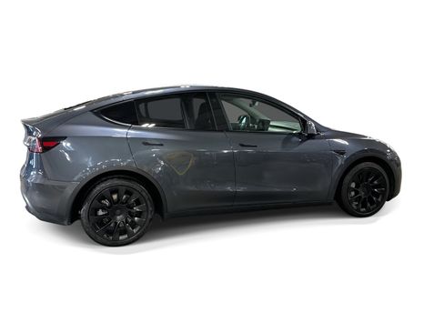 Certified 2021 Tesla Model Y Long Range AWD/4WD image 7